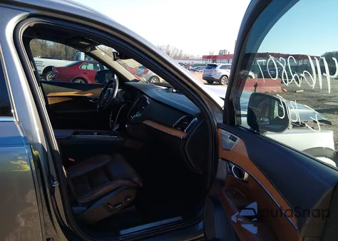 2018 Volvo Xc90 T6 Inscription z USA, uszkodzony, nr VIN YV4A22PL5J1216042